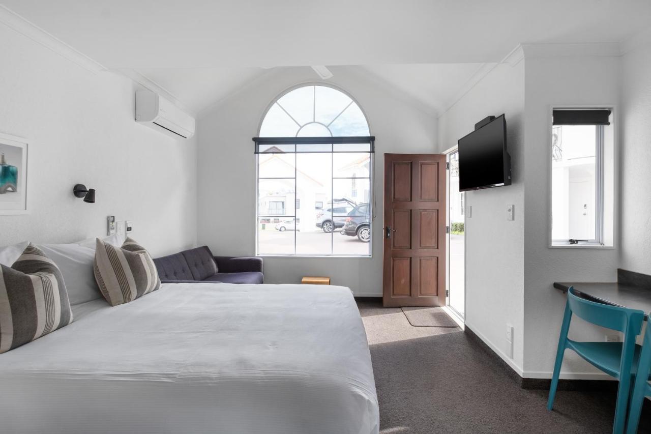 The Mission Belle Motel Mount Maunganui Room photo