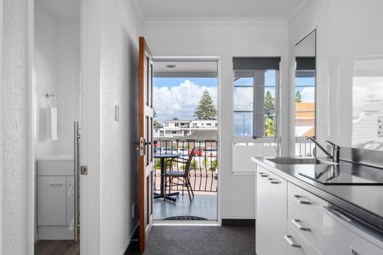 The Mission Belle Motel Mount Maunganui Exterior photo
