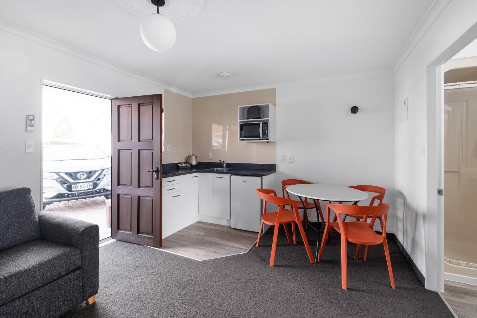 The Mission Belle Motel Mount Maunganui Room photo
