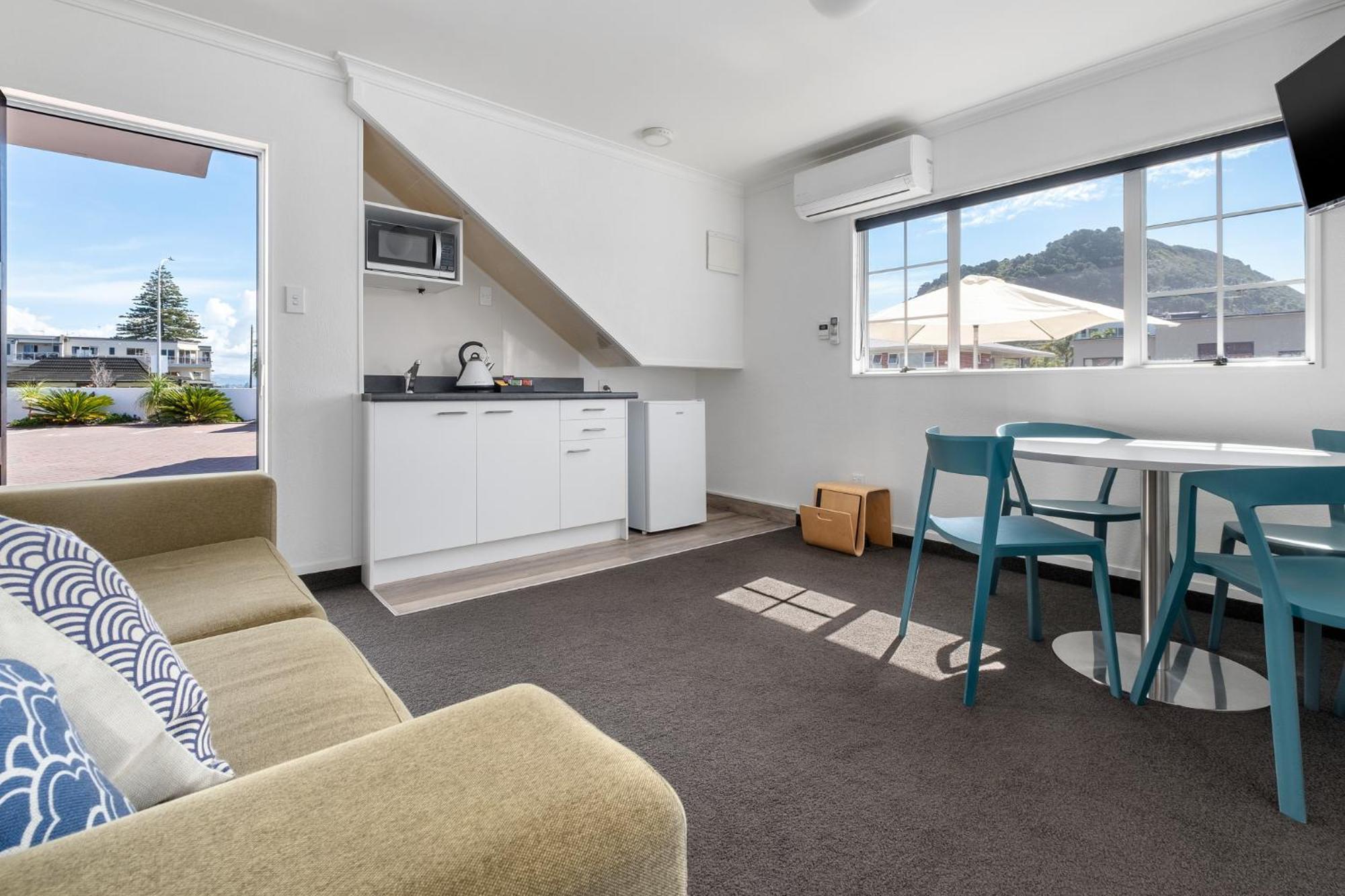 The Mission Belle Motel Mount Maunganui Room photo